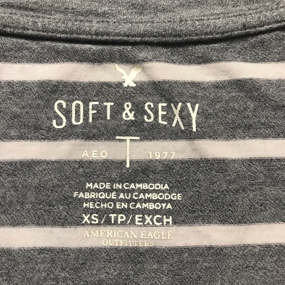 Striped AE v-cut shirt - Picture 2 of 2